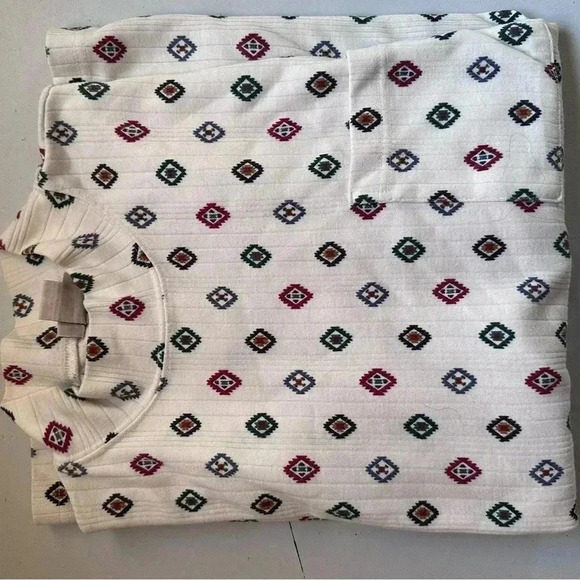 Long Sleeve Turtle Neck Carriage Court Size Medium‎ - Picture 4 of 7